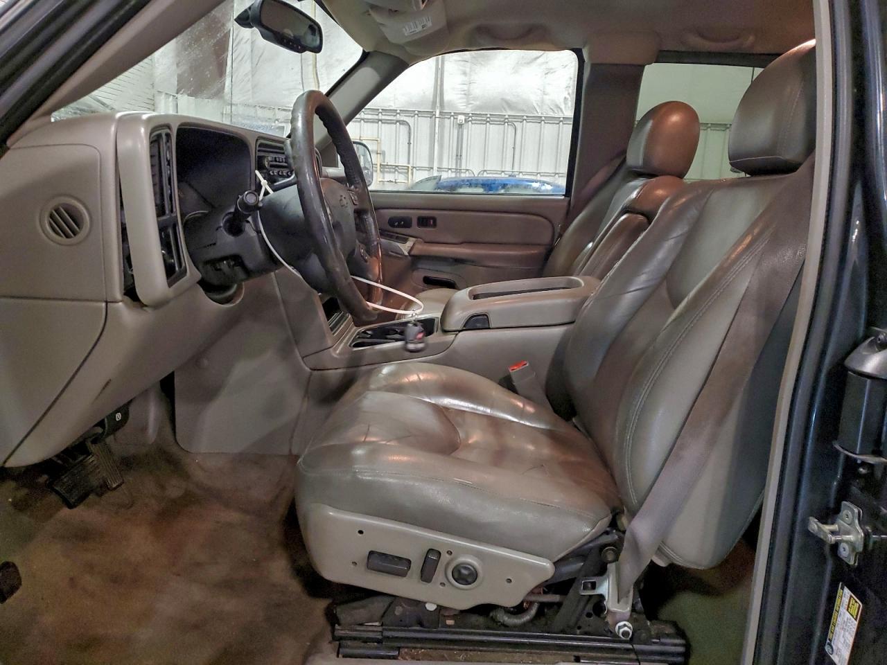 Chevrolet Silverado K1500 Image 10