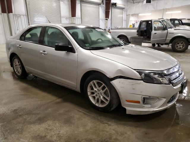 Ford Fusion S Image 6