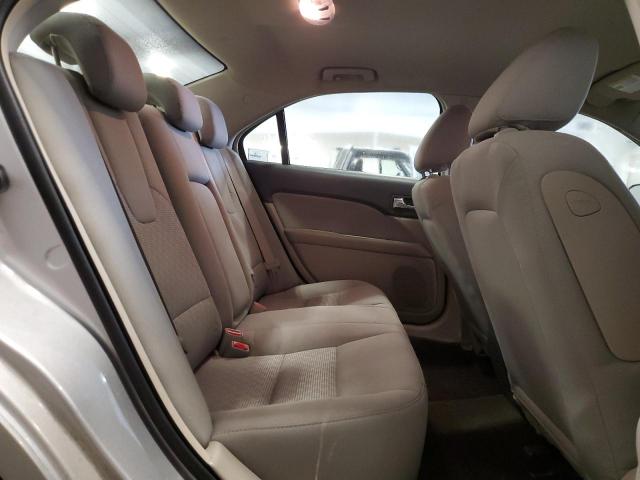 Ford Fusion S Image 8