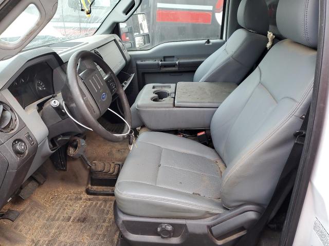 Ford F-550 Super Duty Image 2