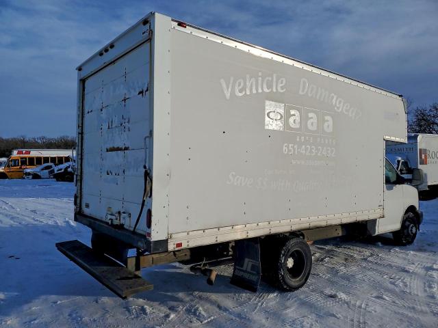 Chevrolet Express Image 12