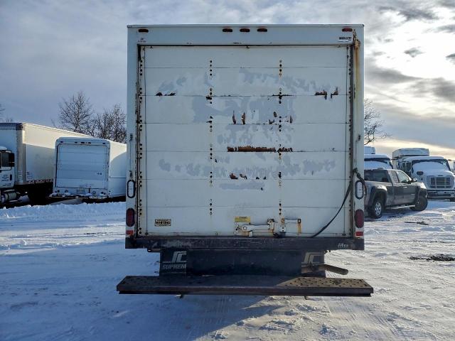 Chevrolet Express Image 4