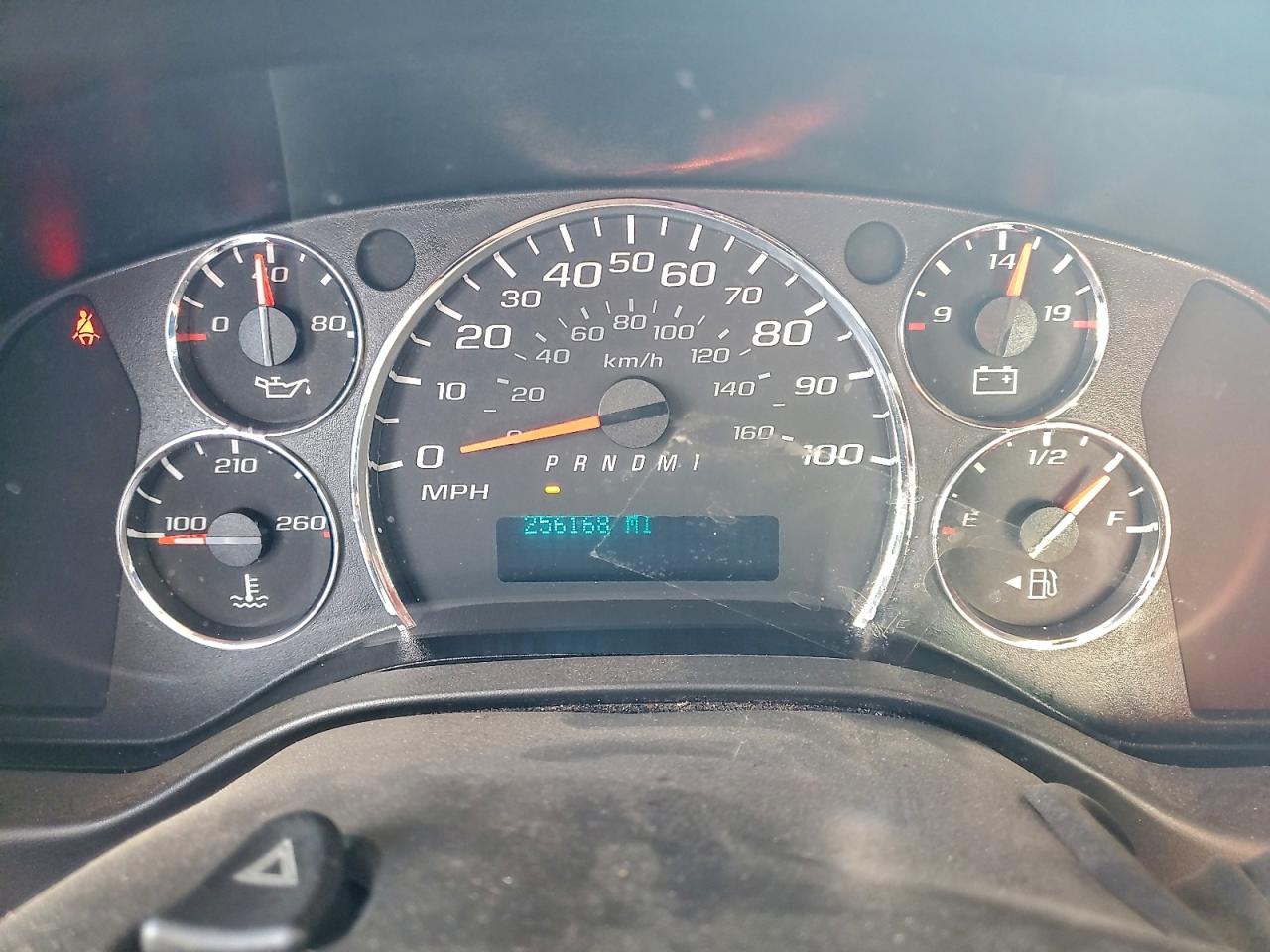 Chevrolet Express Image 6