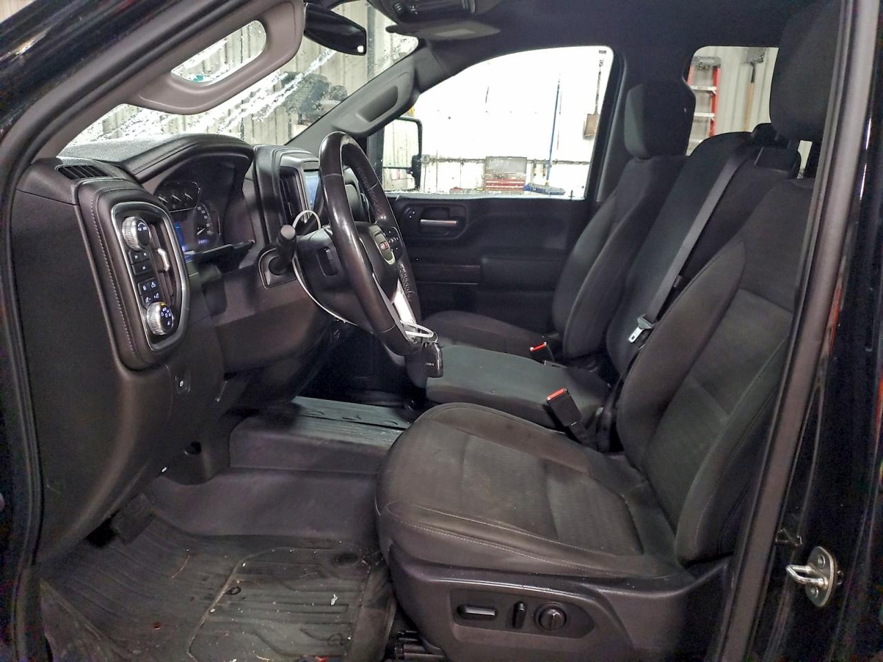 GMC Sierra K2500 Sle Image 12