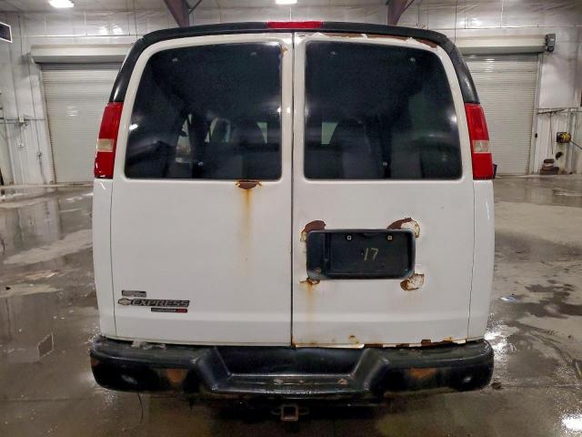 Chevrolet Express Ls Image 8