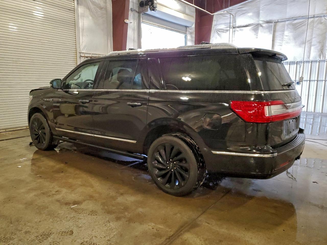 Lincoln Navigator L Reserve Image 9
