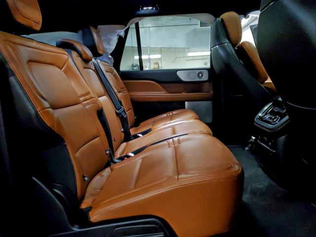 Lincoln Navigator L Reserve Image 13