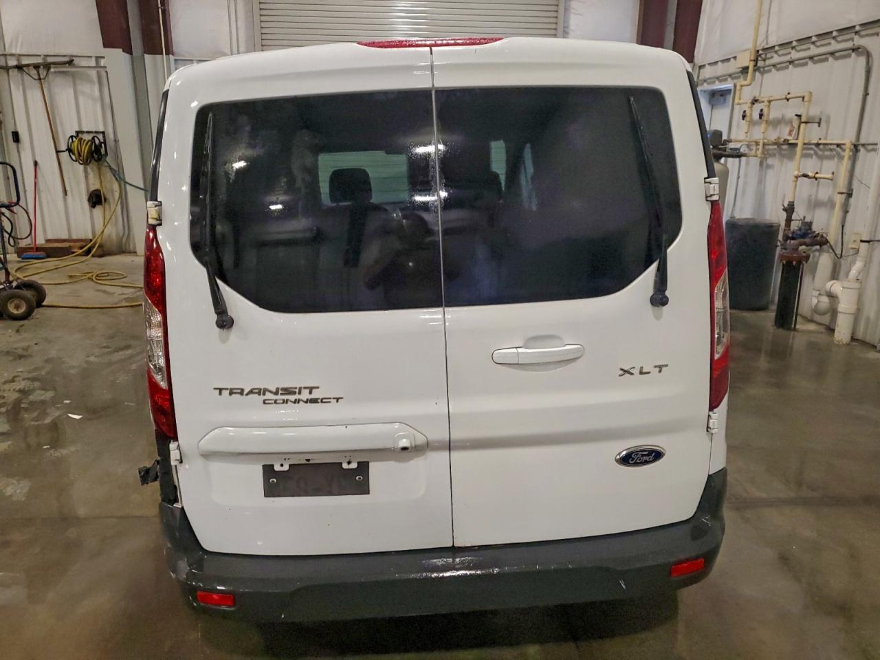 Ford Transit Xlt Image 13