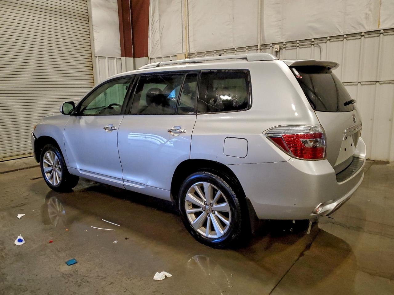 Toyota Highlander Hybrid Image 3