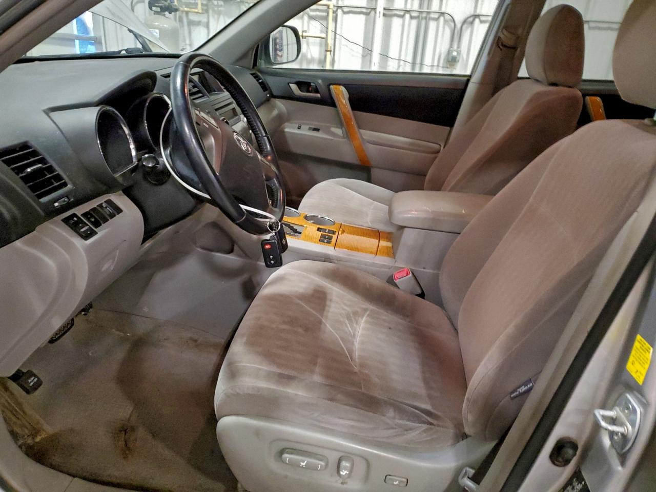 Toyota Highlander Hybrid Image 11