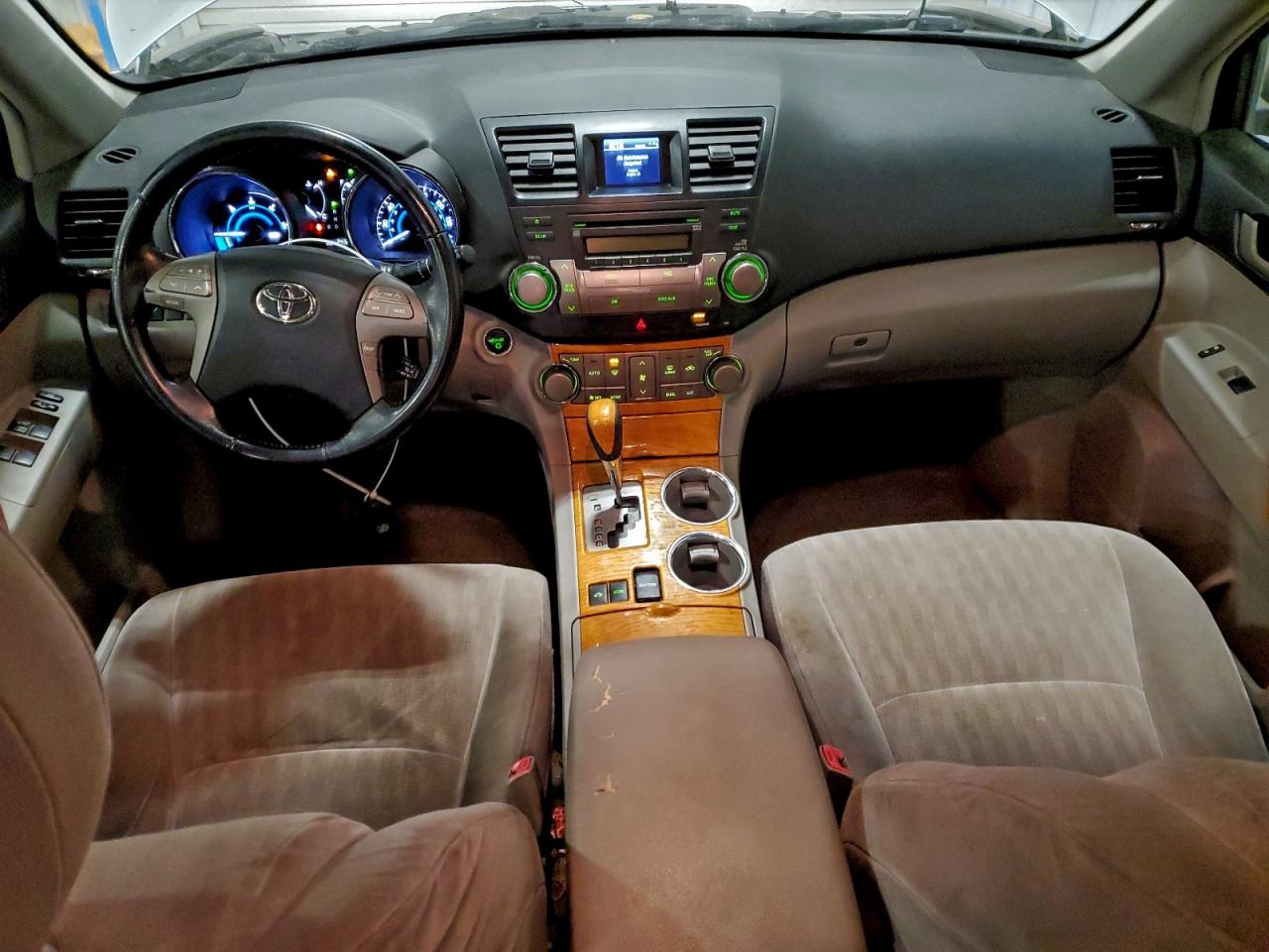 Toyota Highlander Hybrid Image 10