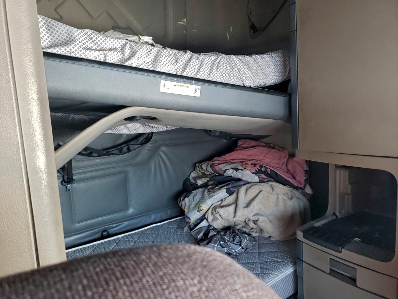 Freightliner Cascadia 1 Image 5