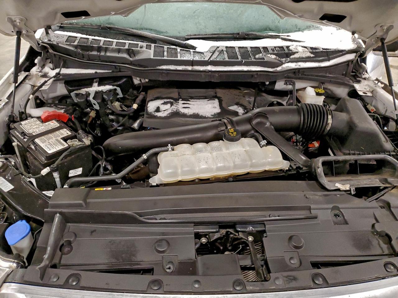 Ford F-150 Supercrew Image 10