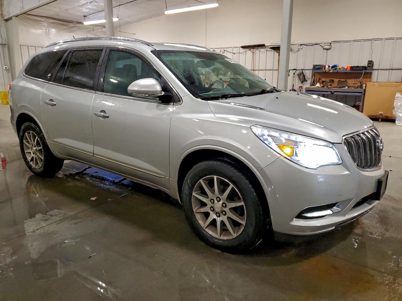 Buick Enclave Image 12