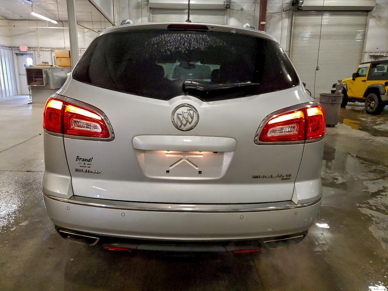 Buick Enclave Image 5