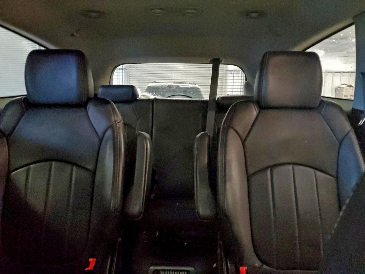 Buick Enclave Image 11