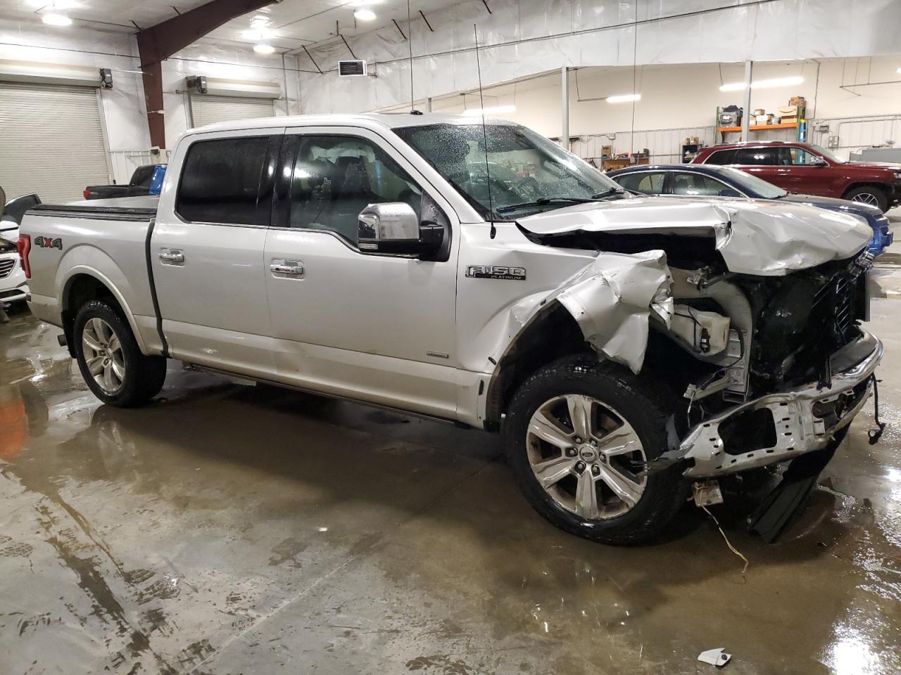 Ford F-150 Supercrew Image 4