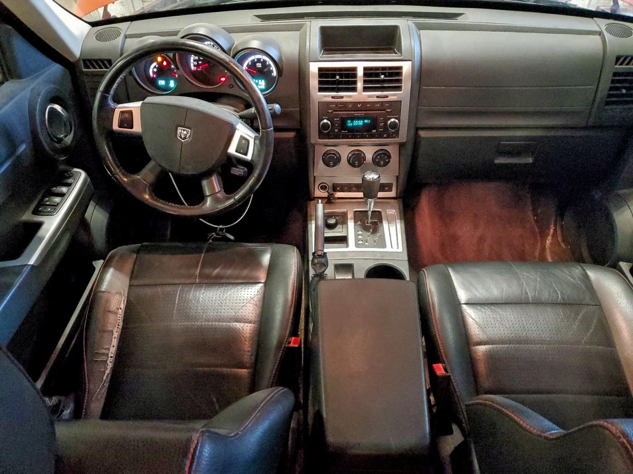 Dodge Nitro R/t Image 7