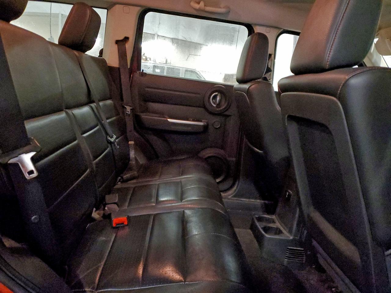 Dodge Nitro R/t Image 13