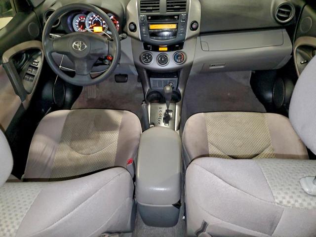 Toyota RAV4 Image 3