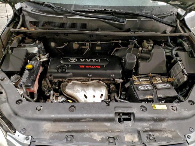 Toyota RAV4 Image 11