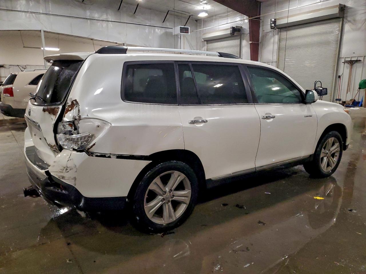 Toyota Highlander Limited Image 6