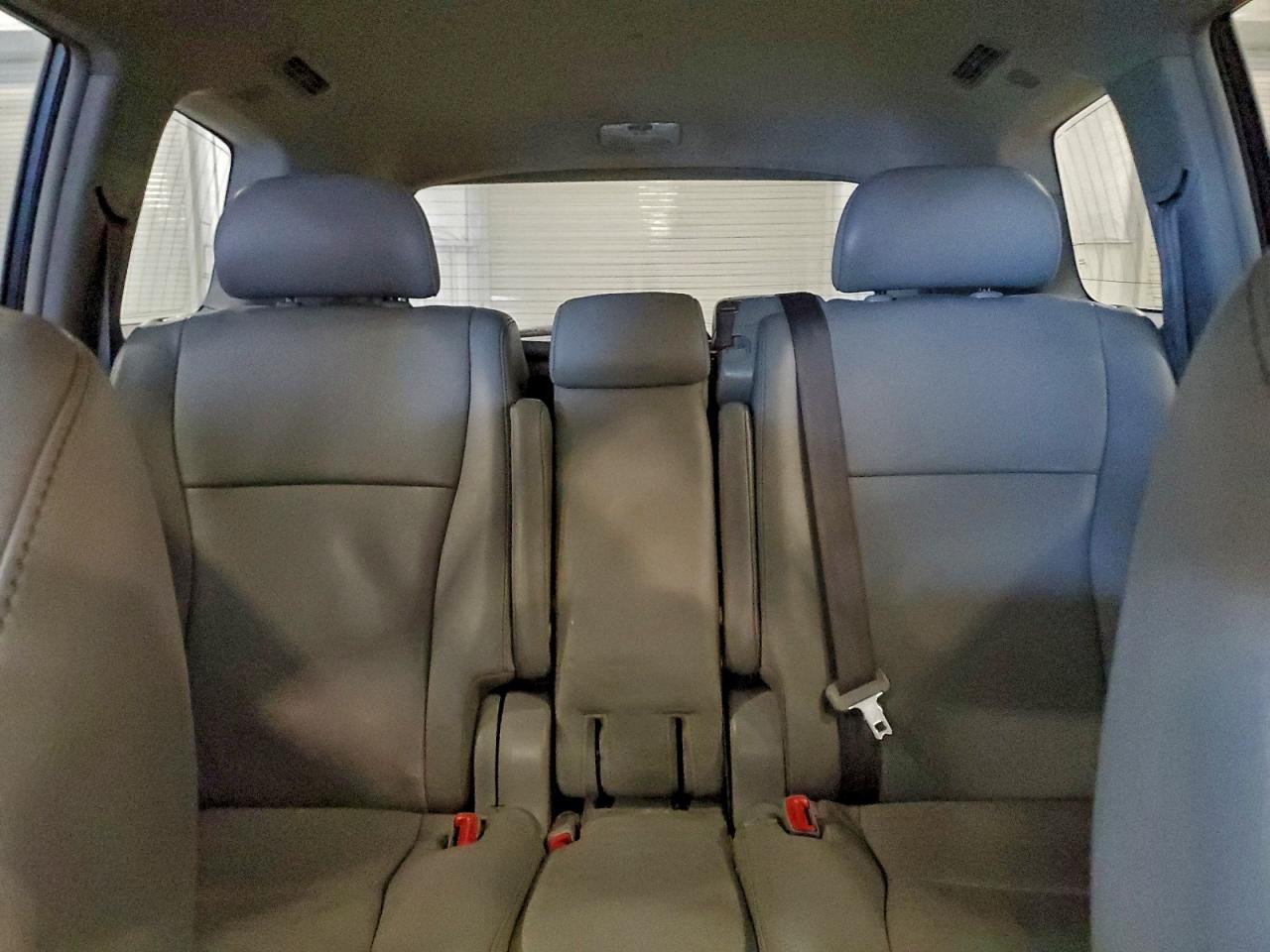 Toyota Highlander Limited Image 13