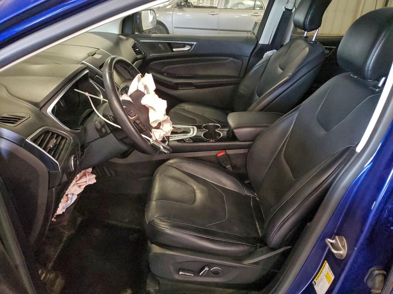 Ford Edge Titanium Image 5