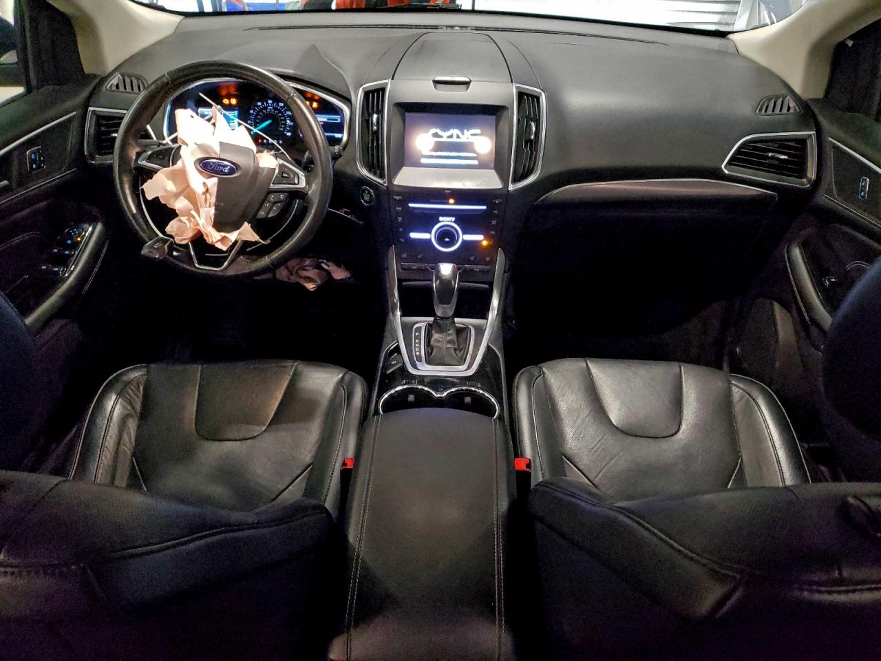 Ford Edge Titanium Image 13