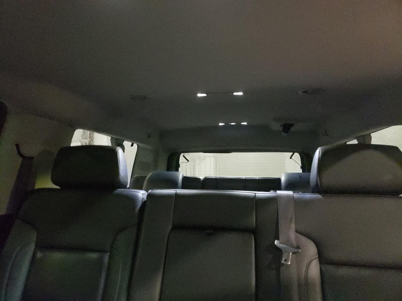 Chevrolet Suburban K1500 Lt Image 6