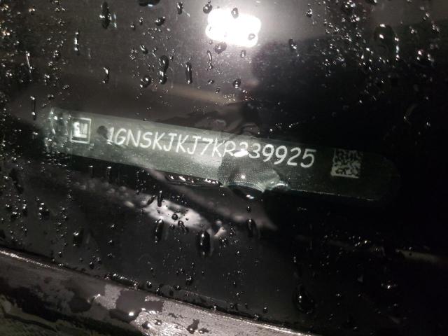 Chevrolet Suburban K1500 Lt Image 4