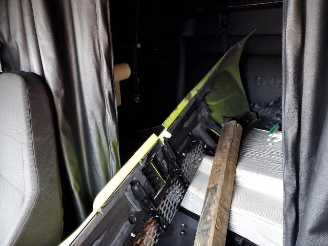 Freightliner Cascadia 1 Image 9