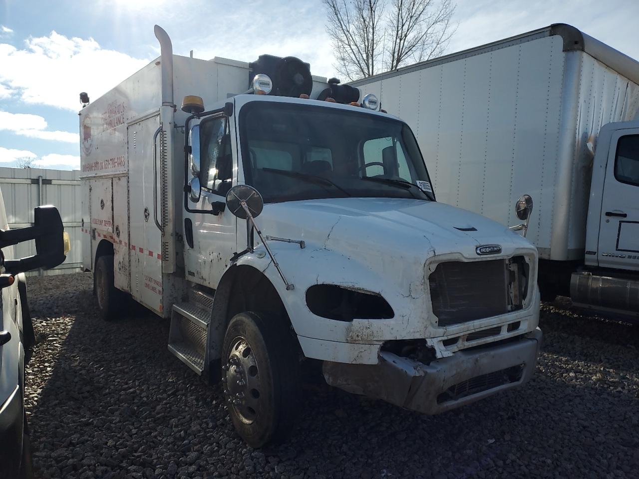 Freightliner M2 106 Medium Duty Image 4